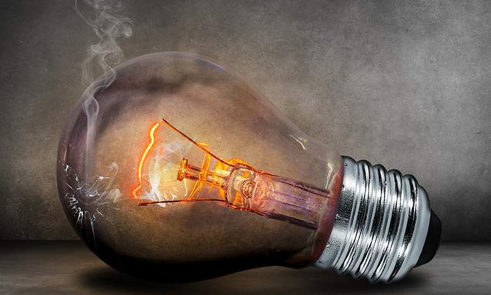 bombilla-rota-luz-pixabay.jpg