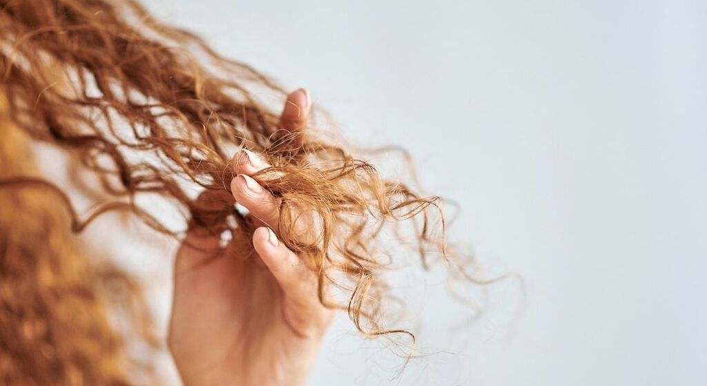 Descubre cómo lograr que tu cabello sea más grueso y tener una melena más abundante