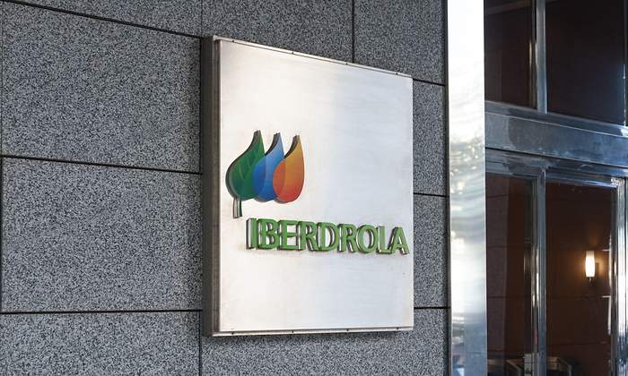 iberdrola-logo-alamy.jpg