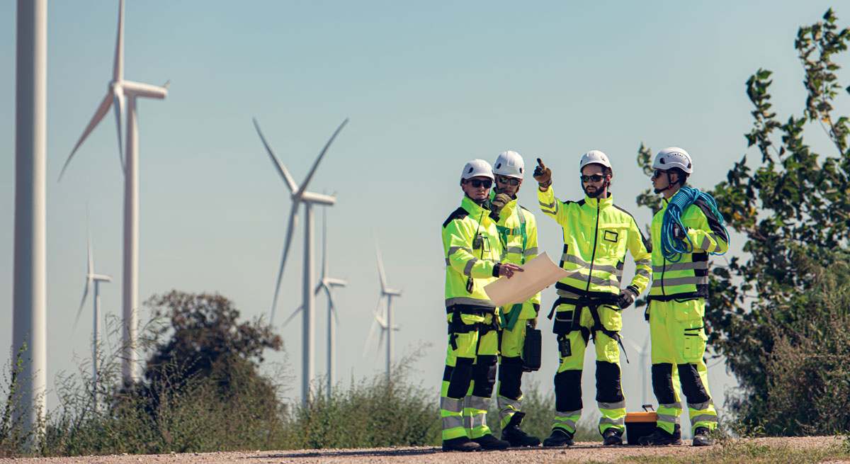 Cataluña cobra las tasas de tramitación a las renovables más altas: hasta cuatro veces más que Andalucía