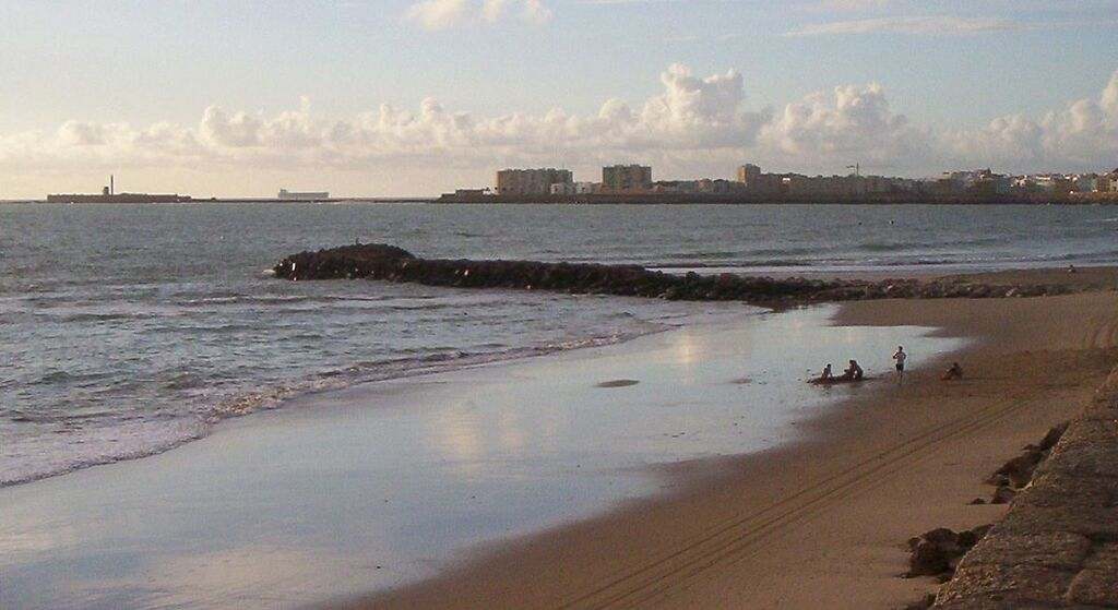 Playa de La Victoria (Cádiz)