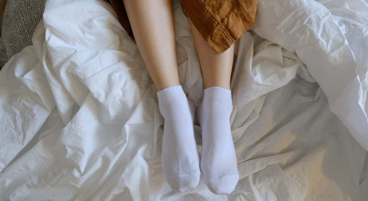 Que significa dormir siempre con calcetines, según la psicología