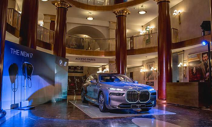 BMW-I7_TEATRO_01.jpg