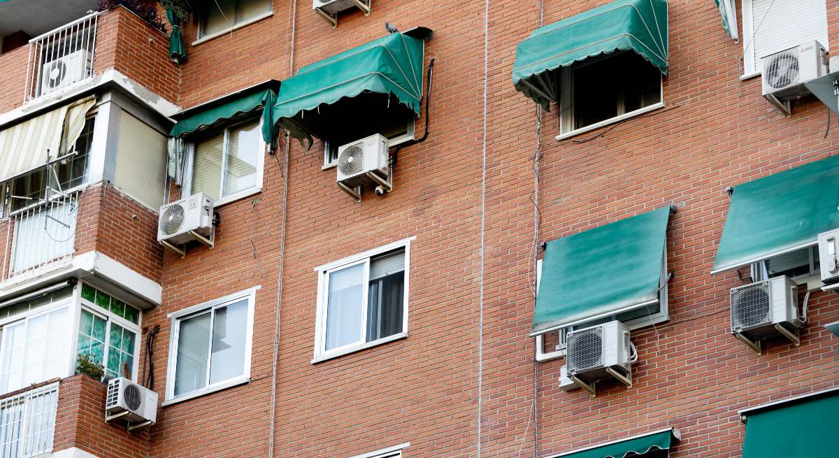 El calor lleva a las no renovables a liderar la generación eléctrica en la última semana