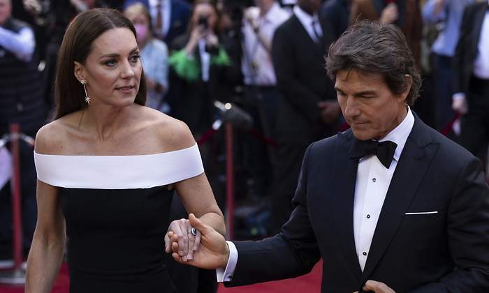 kate-middleton-tom-cruise-1200.jpg