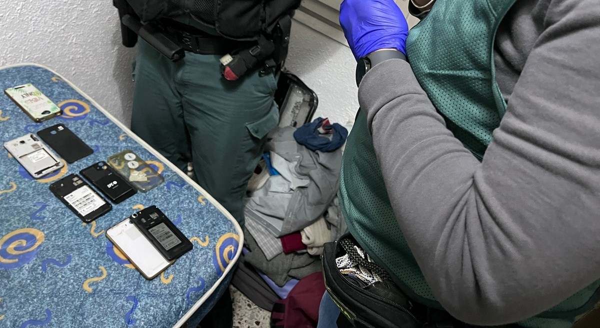 Utilizan la  estafa del amor  y estafan 1,6 millones de euros a través de internet