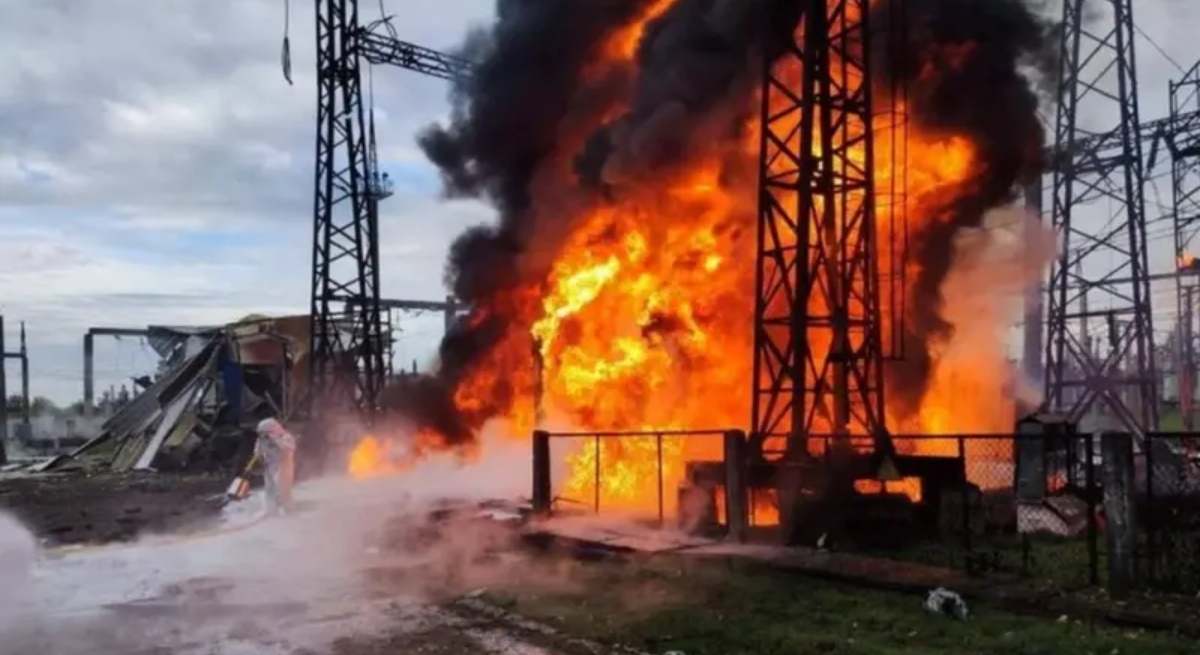 Ucrania sigue atacando instalaciones energéticas rusas mientras Rusia se centra en avanzar en el este