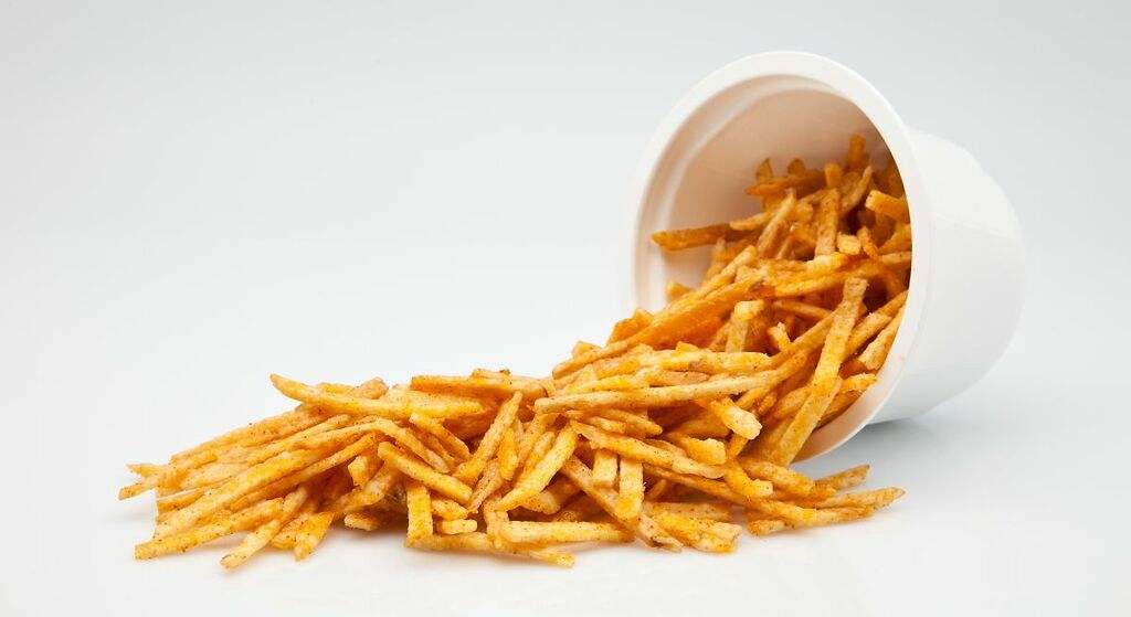 El truco del vinagre que usan en los restaurantes para lograr unas patatas fritas crujientes