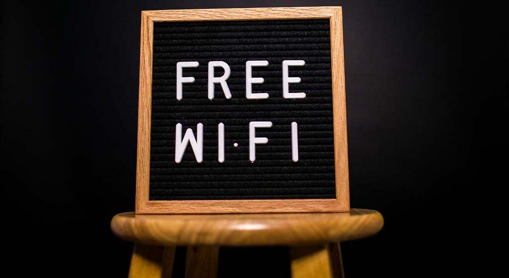 Conectarse a WiFis públicas sin VPN