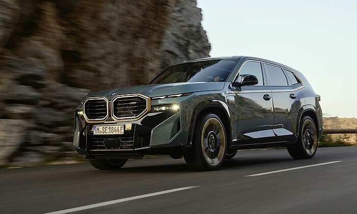 BMW-XM_01.jpg