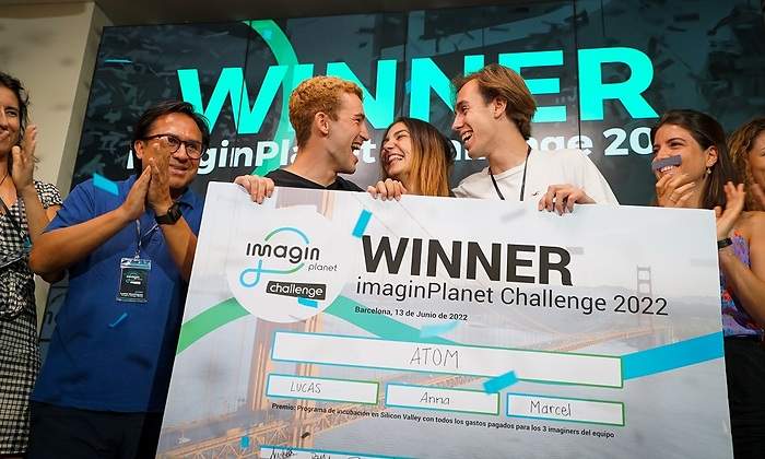 imaginPlanet-Challenge-Equipo-Atom-FOTO-3.jpg