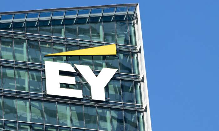 EY-Ernst-Young-alamy.jpg