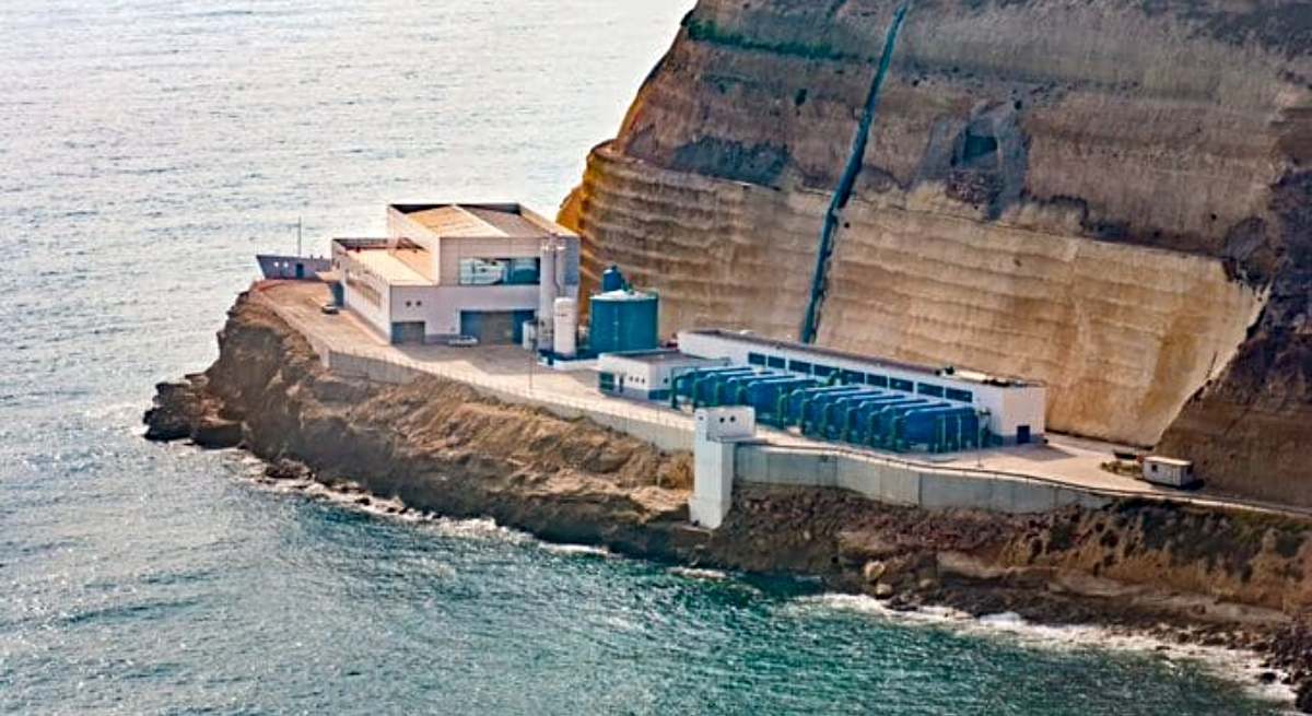 Melilla construirá una desaladora para garantizar el suministro de agua  en las próximas dos décadas 
