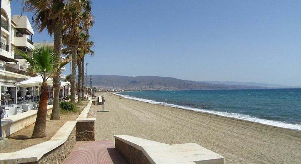 Playa de La Romanilla (Roquetas de Mar, Almería)