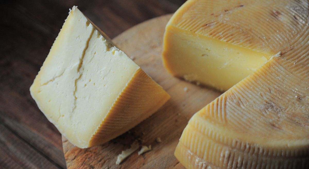 Los efectos en el cerebro de comer queso todos los días