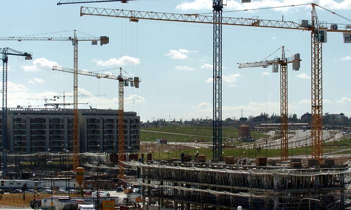 gruas-vivienda.jpg