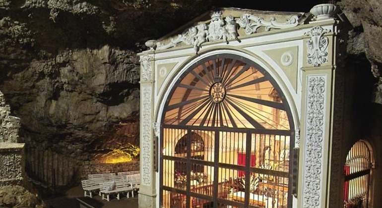 La Cueva Santa