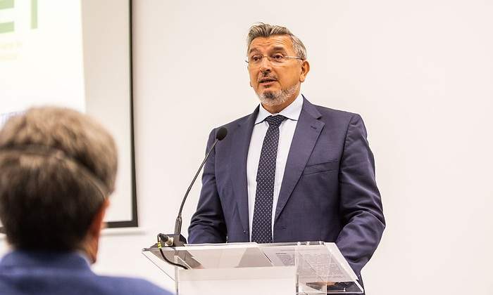 Carlos-Prades-presidente-de-FVET-y-APV.jpg