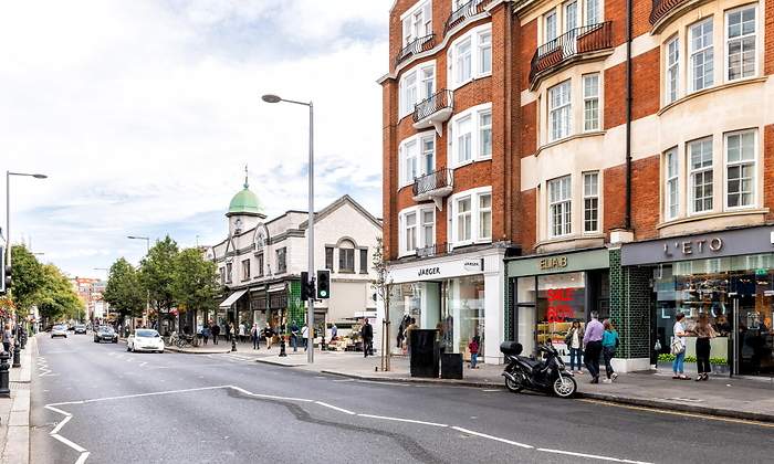 chelsea-barrio-alamy.jpg