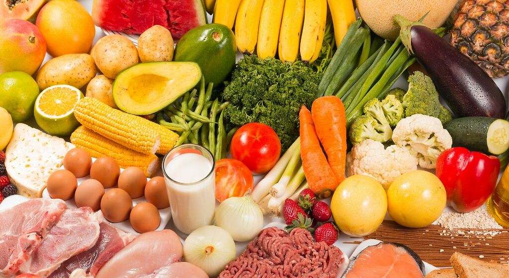 Prioriza frutas y verduras
