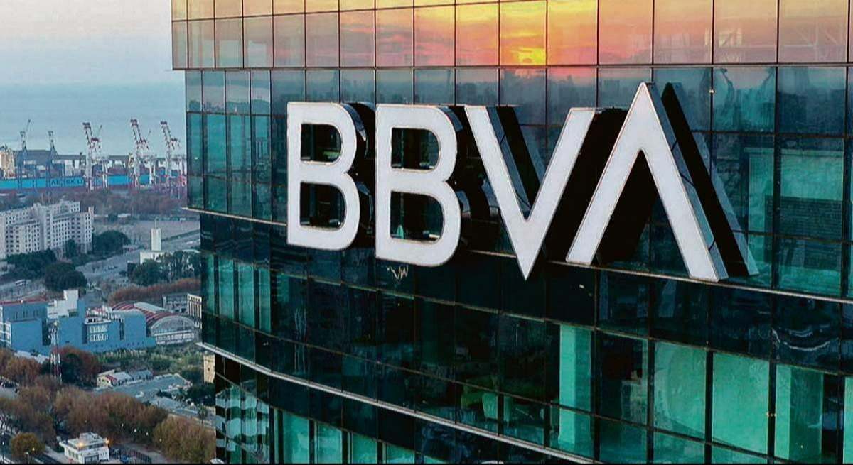 BBVA logra luz verde a la opa de Sabadell y sus accionistas decidirán desde el lunes