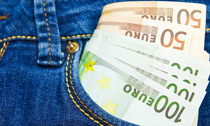 billetes-euros-bolsillo-dreamstime.jpg