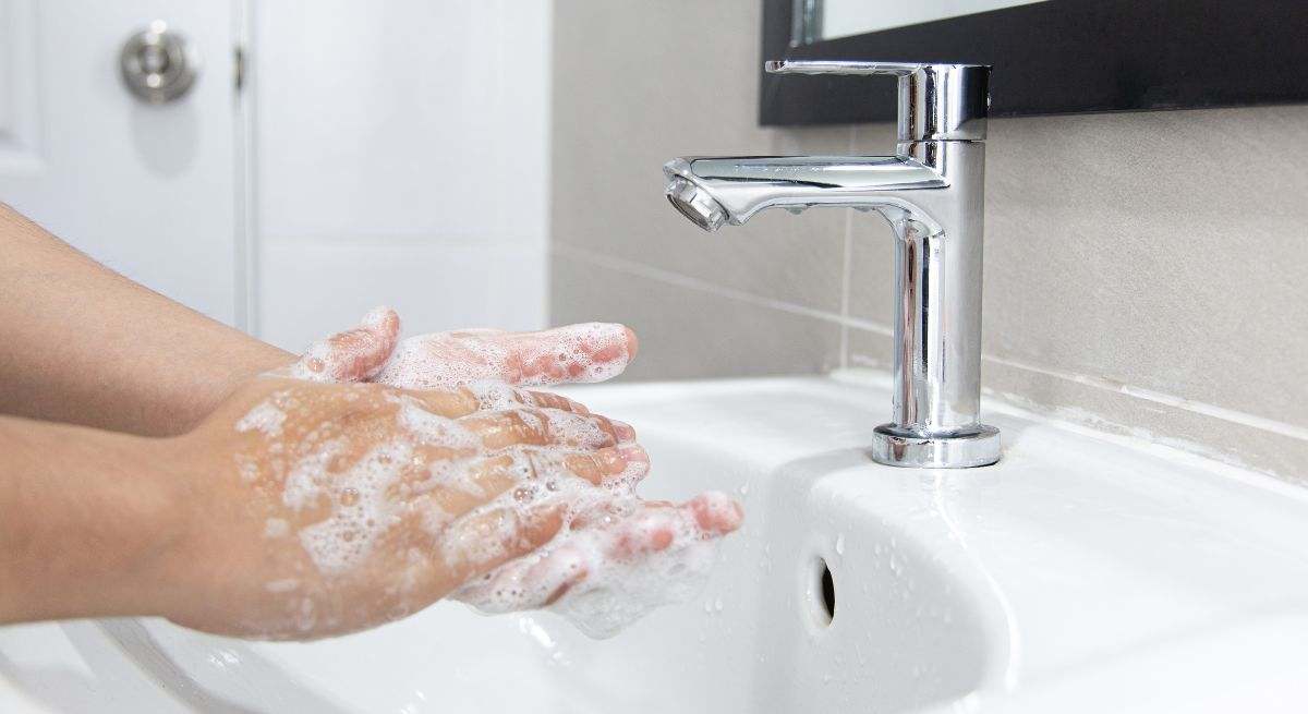 Ni jabón ni agua
