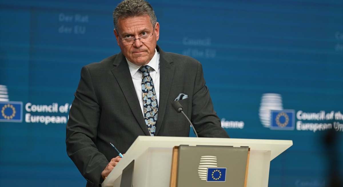 Bruselas aplaude la orden de Trump que aplica el pacto arancelario sin aludir a sus últimas amenazas
