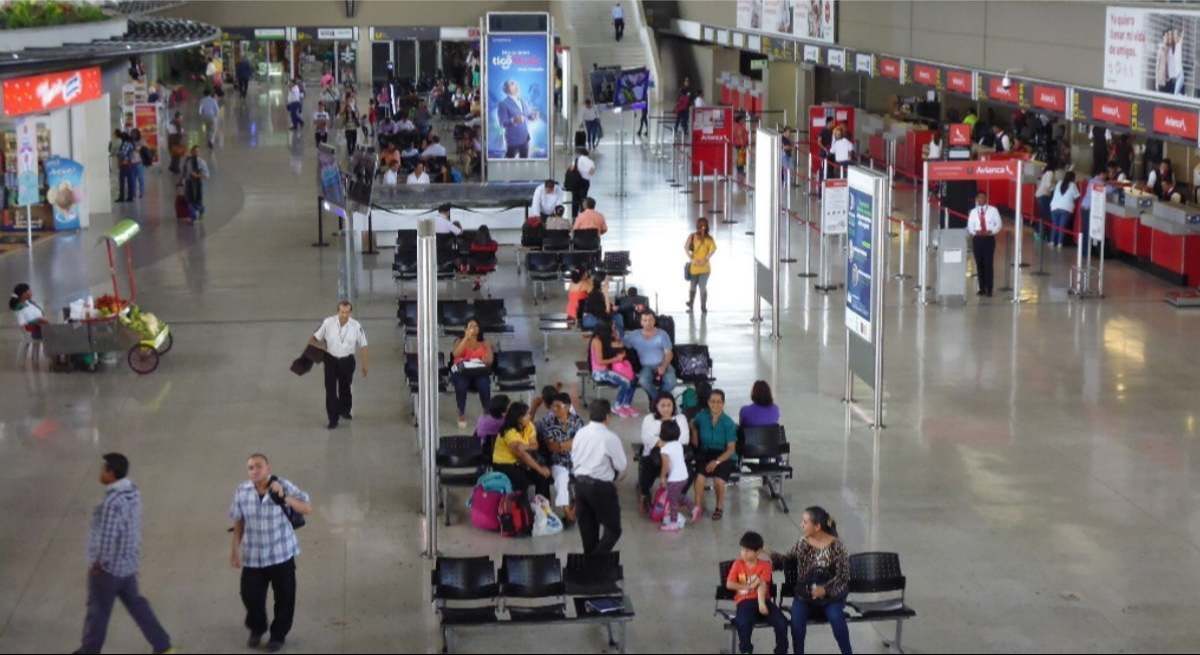 Aena deja de gestionar el Aeropuerto de Cali tras 25 años a la espera del nuevo concurso