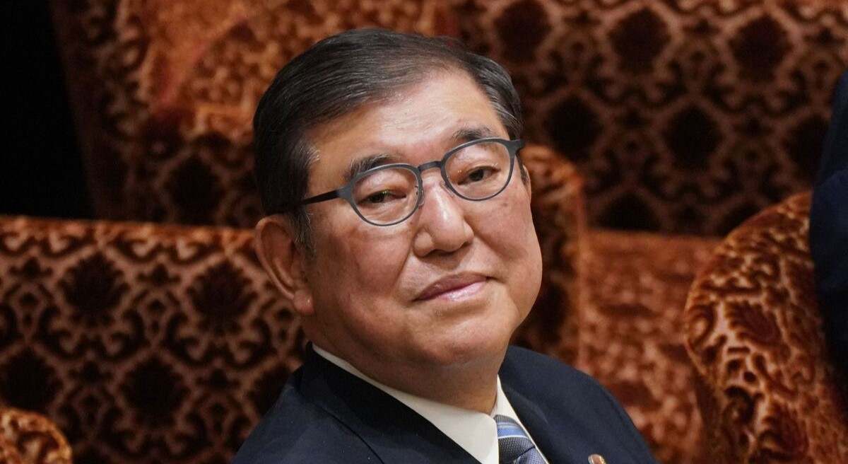 Dimite el primer ministro de Japón ante las críticas y divisiones en el seno de su partido