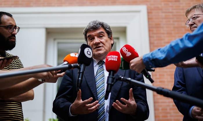 EuropaPress_4494033_ministro_inclusion_seguridad_social_migraciones_jose_luis_escriva_presta.jpg