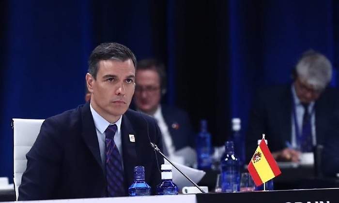 EuropaPress_4543810_presidente_gobierno_pedro_sanchez_cumbre_otan_bandera_espana_ya_bien.jpg