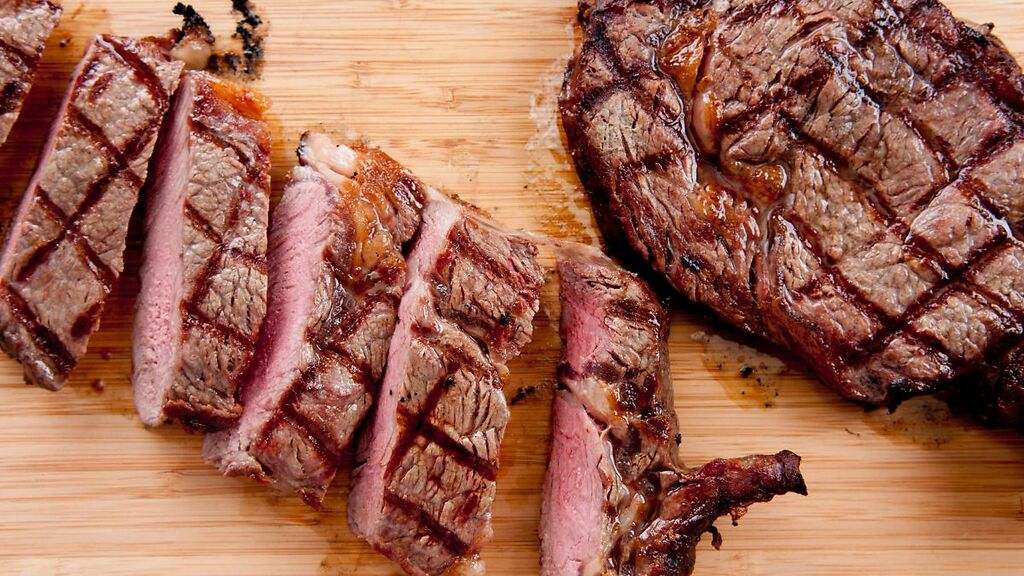 El error que todos cometen al cocinar un filete a la plancha: así pierde sabor y jugosidad