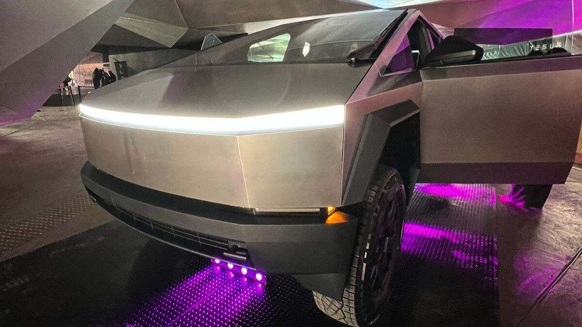 ¡Sorpresa! El Cybertruck De Tesla Llega A España… ¿O No? - ukbxvwp