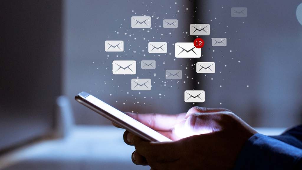 Emails con información confidencial