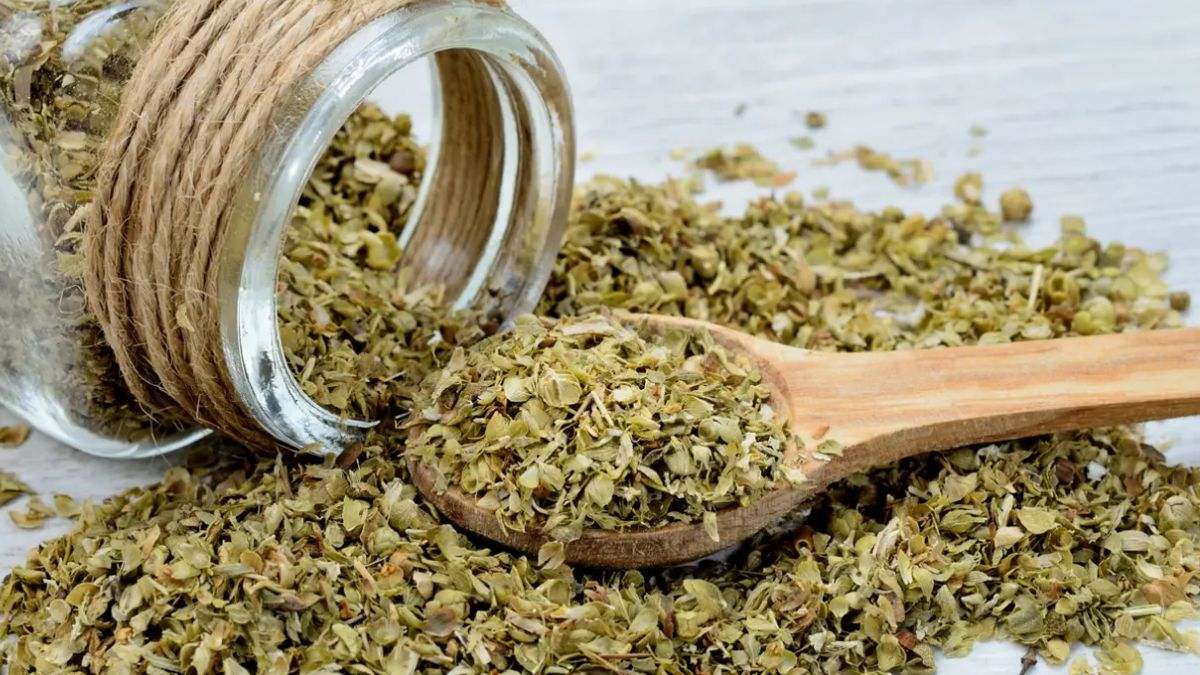 La hierba aromática que ayuda a generar colágeno, prevenir la artritis y evitar calambres en los deportistas