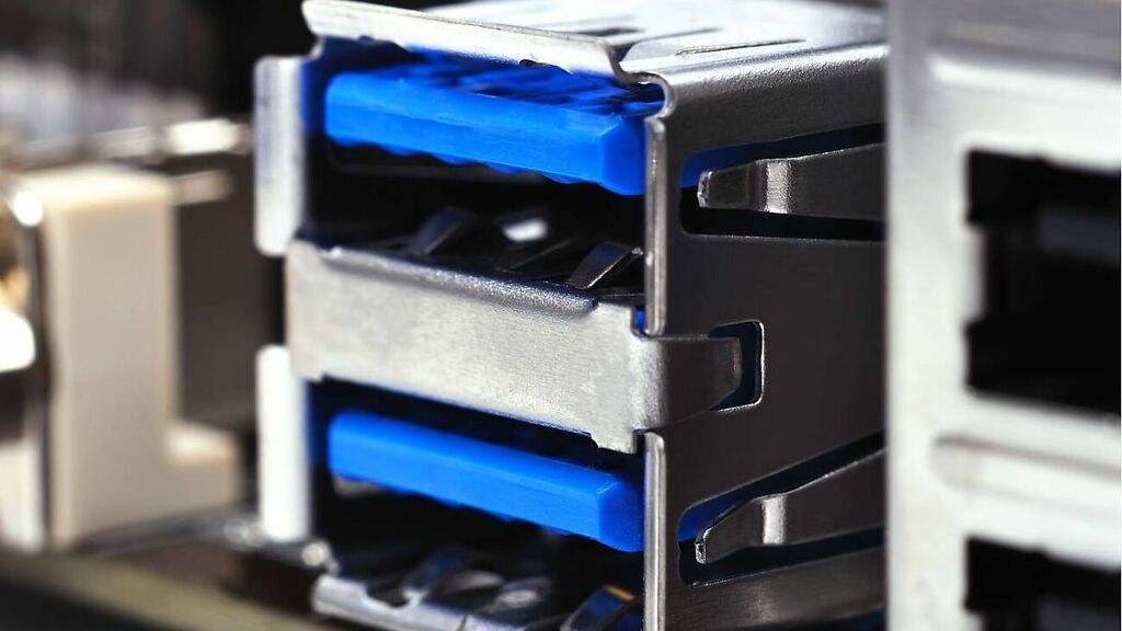 Puerto USB color azul