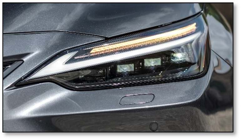 Faros Multi-LED en el Lexus NX, con adaptación dinámica antideslumbramiento