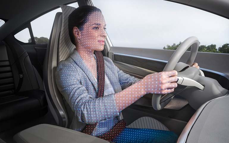 El sistema será capaz de determinar la posición exacta de cada usuario y si el cinturón está correctamente abrochado y colocado. Con esa información podrá activar los airbags de manera óptima