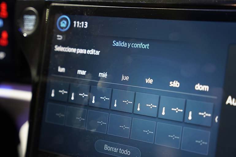 Se puede programar cómo quieres encontrar el coche de carga y temperatura interior