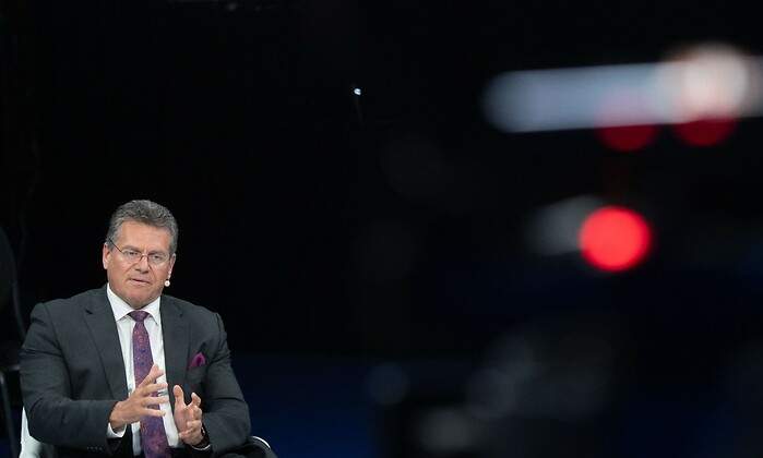 Maros-Sefcovic.jpg