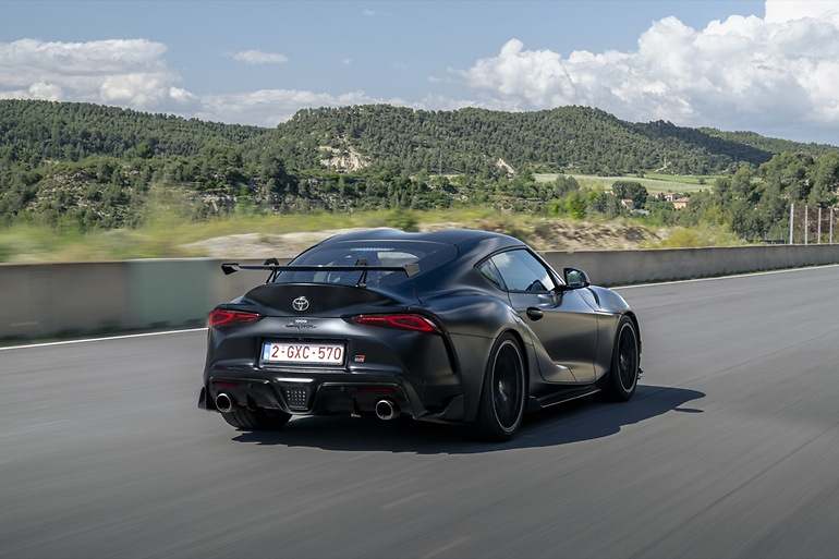 Reconocerás el Final Edition del Supra por sus voluminosa ala posterior, añadido al ya de por sí protuberante spoiler trasero