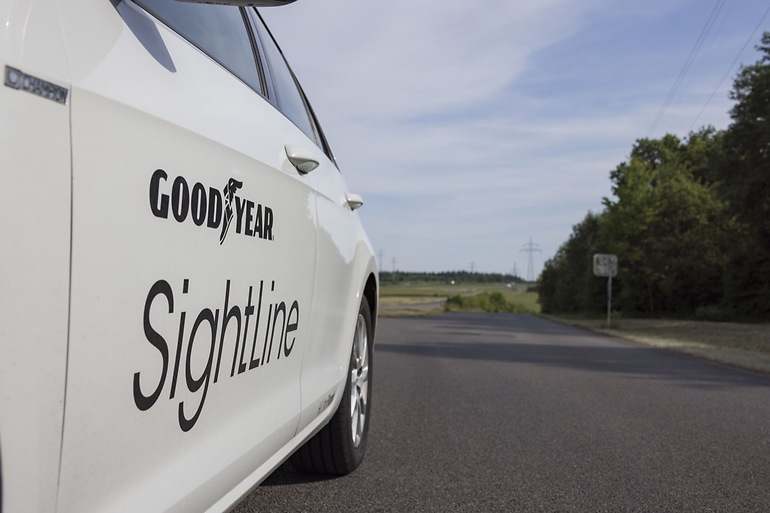 Goodyear propone un sistema capaz de inferir un horizonte electrónico (lo que encontrará inmediatamente el neumático) para que coche y conductor se adapten a las circunstancias del piso