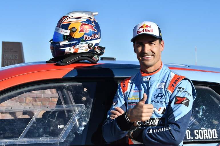 Dani Sordo en su primera y exitosa incursión en Pikes Peak, a bordo de un Ioniq 5 N