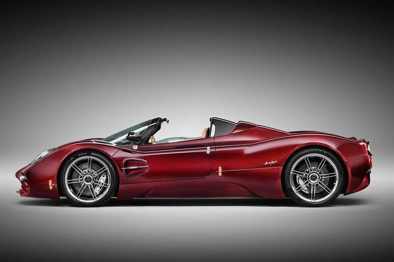 El Pagani Utopia Roadster, del que se producirán 130 unidades, presume de ser el primer coche con los sensores Cyber y de mejorar con ello su seguridad