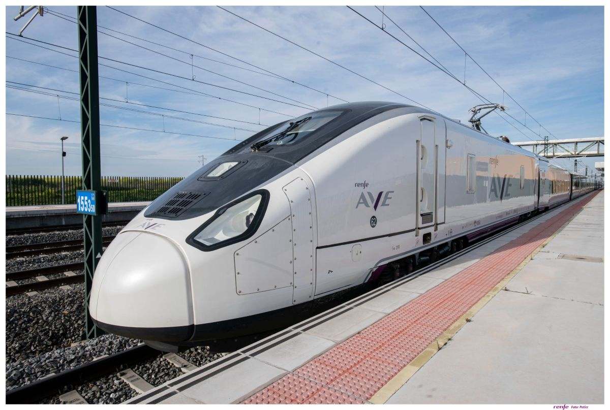 Renfe no concreta las paradas de AVE que suprimirá en Castilla y León tras pedirlo el alcalde de Vigo