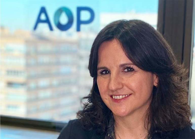 Para Inés Cardenal, en España las gasolineras 