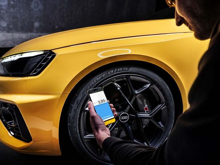 Primera entrega de Cyber, en el Audi RS4 Edicion 25 Años, con una interfase popular, como es el móvil. La siguiente, con Pagani, ya comunicará directamente con la centralita del coche