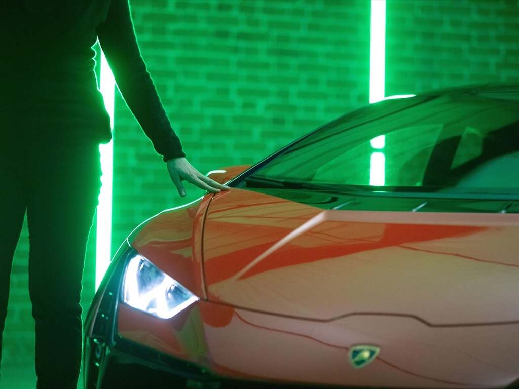 Lamborghini hace táctil su museo para personas con discapacidad visual