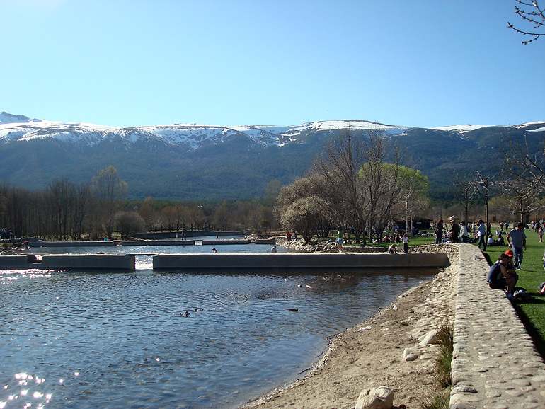 El baño en las Presillas del río Lozoya